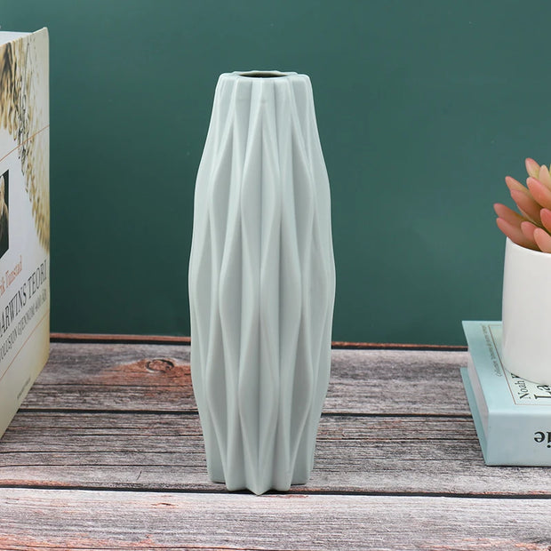 White Diamond Pattern Vase - Durable Imitation Ceramic Flower Pot