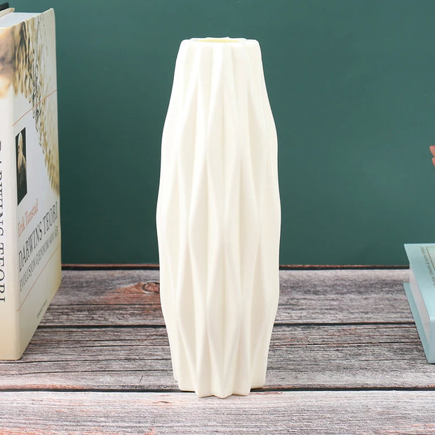 White Diamond Pattern Vase - Durable Imitation Ceramic Flower Pot