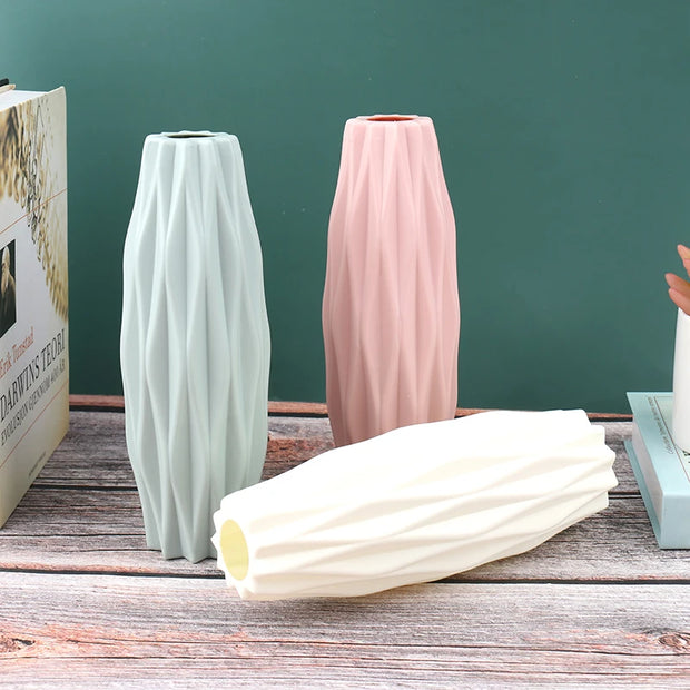 White Diamond Pattern Vase - Durable Imitation Ceramic Flower Pot
