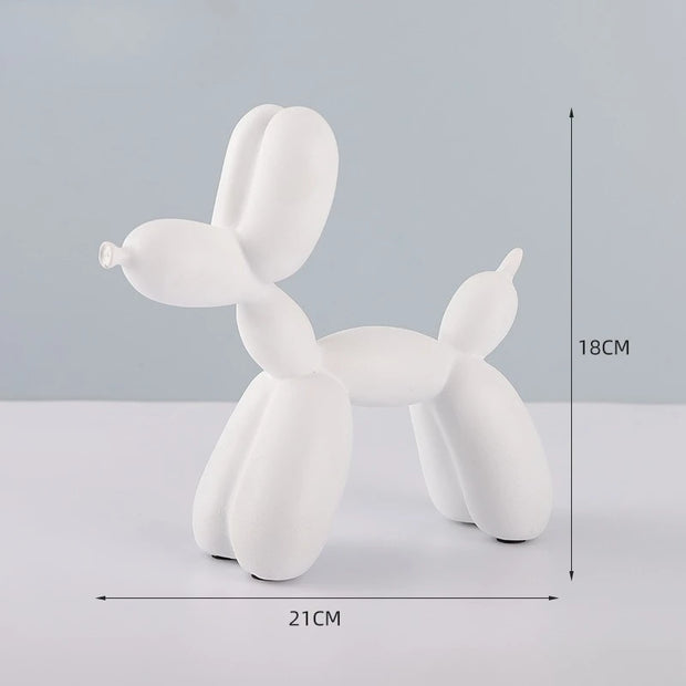 Nordic Living Room Decor - Stylish Figurines and Ornaments for Your Home