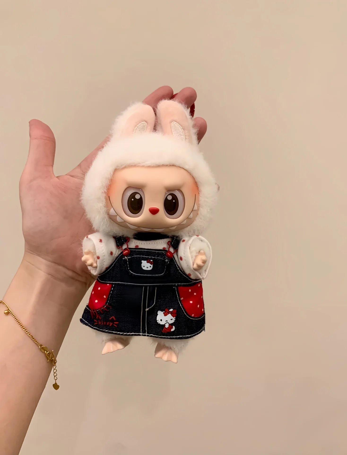Labubu Clothes - Trendy Hello Kitty Strap Skirt for 17cm Dolls