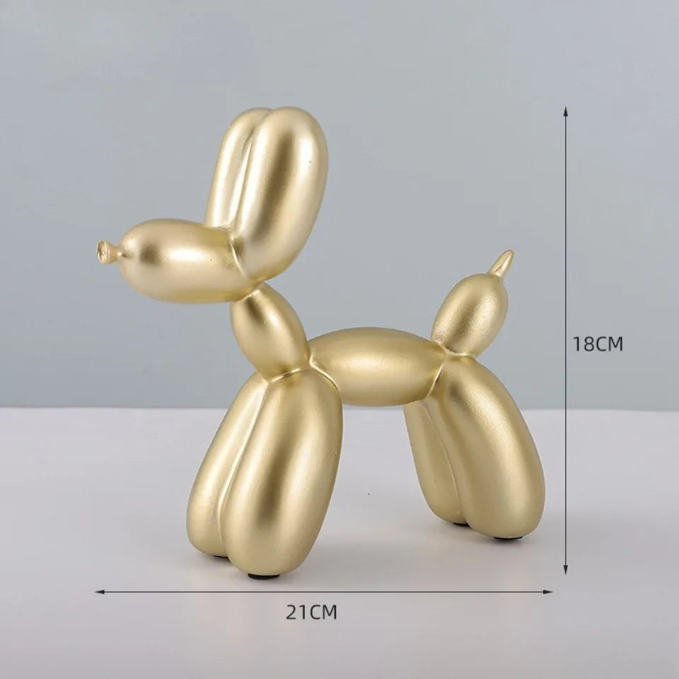 Nordic Living Room Decor - Stylish Figurines and Ornaments for Your Home