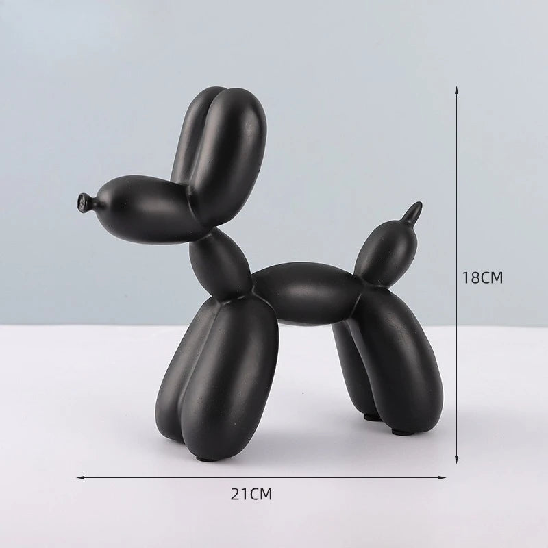 Nordic Living Room Decor - Stylish Figurines and Ornaments for Your Home
